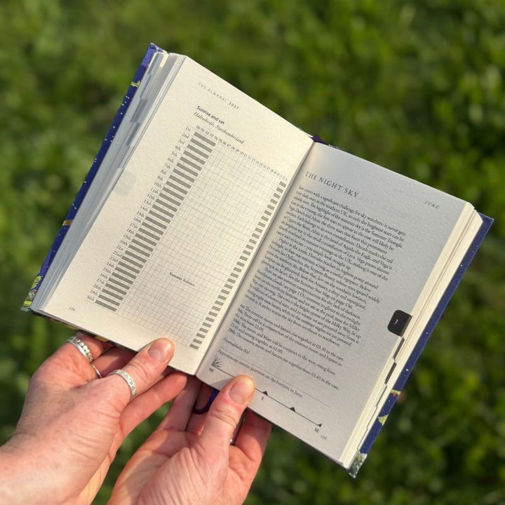 The Almanac | A Seasonal Guide To 2027 by Lia Leendertz